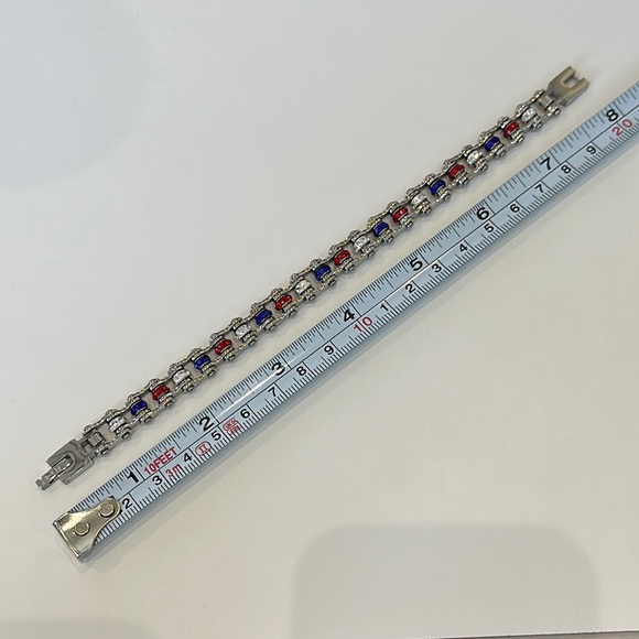 Red, White, and Blue Stone Mini Bike Chain Stainless Steel Bracelet - Picture 4 of 4